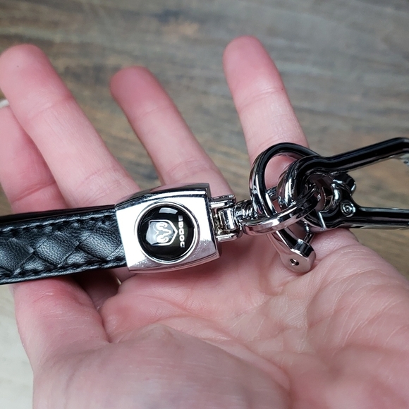 NWT Dodge 345 Hemi Accessory Set. 1 Genuine Leather Keychain, 1 Emblem & 4 Caps - Picture 4 of 7